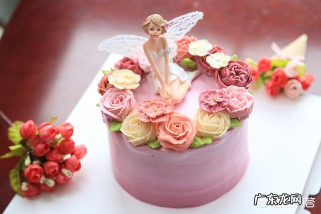 如何正确挑选结婚蛋糕呢?婚礼蛋糕一般几层?