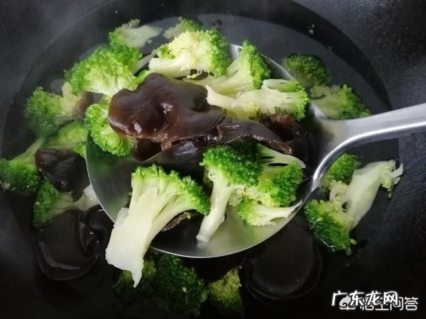 炒木耳有什么方法?