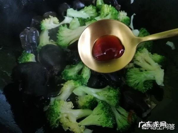 炒木耳有什么方法?