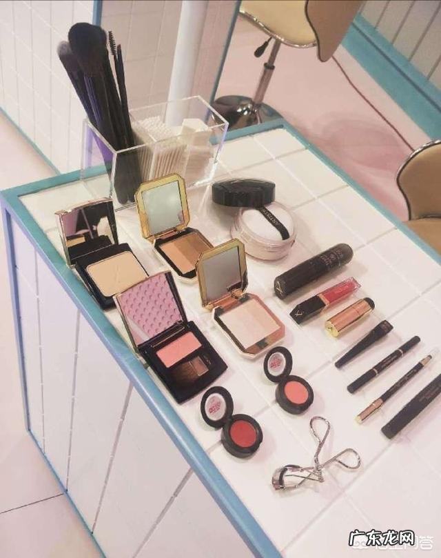 怎么打造秋冬活泼又好看的妆容?