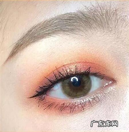 怎么打造秋冬活泼又好看的妆容?