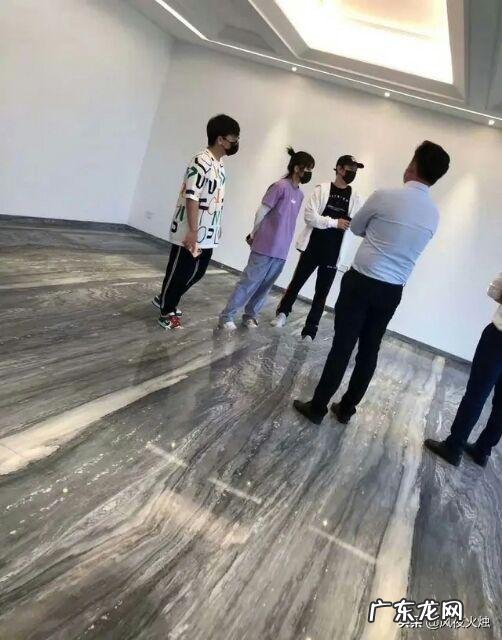 王思聪出售跑车保时捷918，行驶里程仅1000公里，要价超千万，比新车还贵大家怎么看？