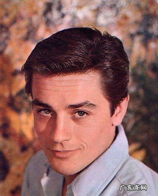 他信香港嫁女,泰国公主等数百名流出席,意味着什么