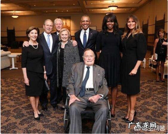 如何看待布什家族拒绝特朗普在老布什葬礼上演讲?