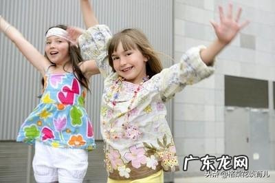 请问孩子上舞蹈培训班,一年能学几支舞蹈?有什么需要注意的吗?