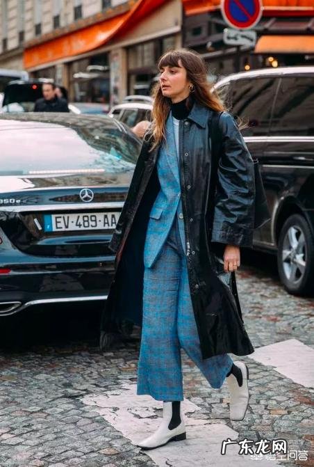 穿大衣跟阔腿裤应该搭什么鞋子?