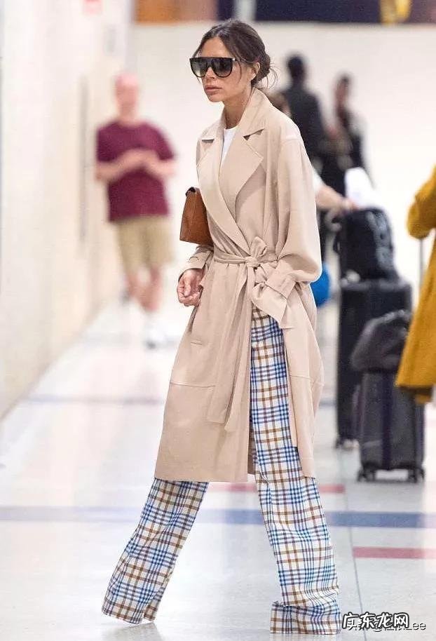 穿大衣跟阔腿裤应该搭什么鞋子？