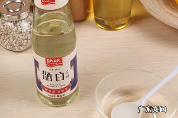 白醋洗脸可以祛斑美白吗?