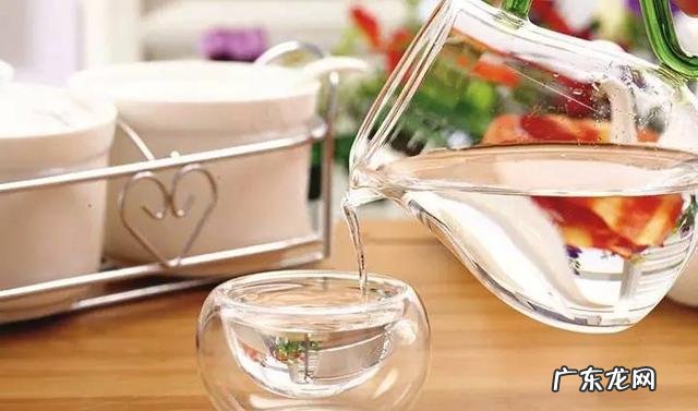 白醋洗脸可以祛斑美白吗？