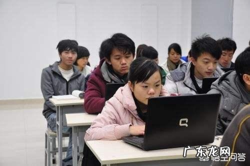 大学生该不该有电脑,电脑对大学生有什么用?