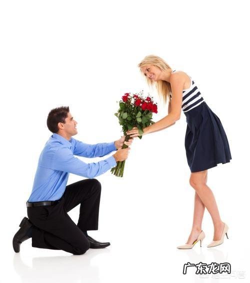 如何让自己喜欢的女孩知道自己在暗恋她？