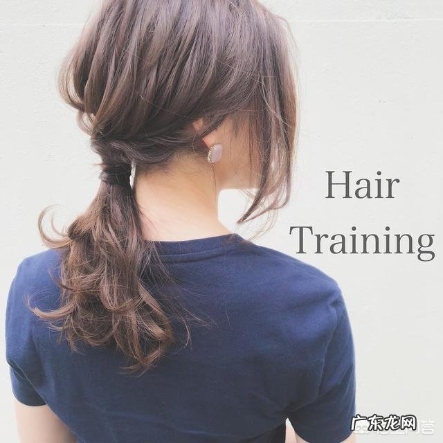 抛弃丸子头,还有哪些好看又日常的发型可以扎?