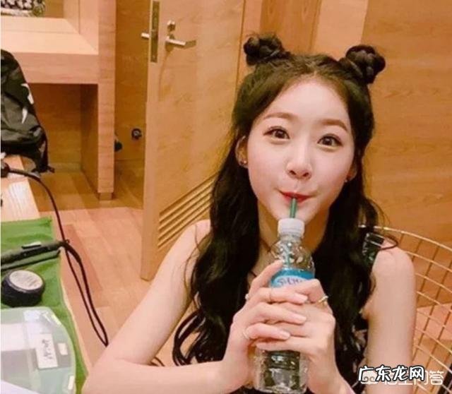 抛弃丸子头,还有哪些好看又日常的发型可以扎?