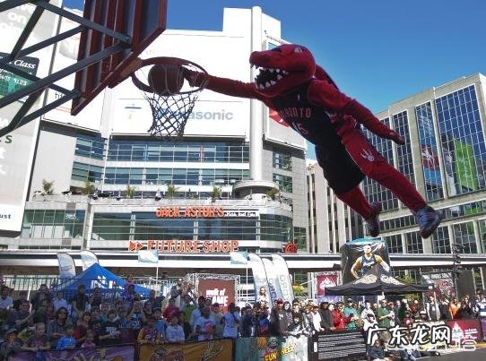 求科普:为什么猛龙是唯一一支非美国境内球队?NBA为什么会出现一支加拿大球队?