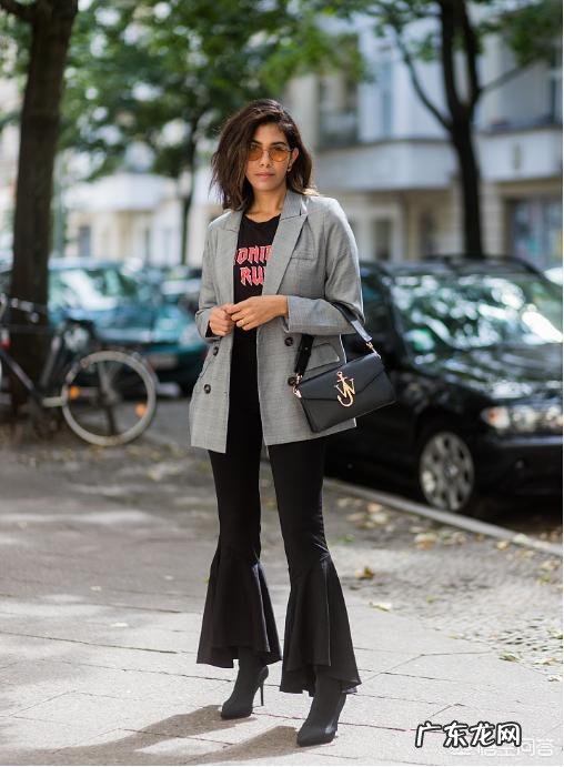 秋季哪些颜色款式的短靴好搭配,又时尚?你最常穿的是哪种?