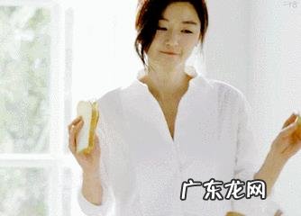 秋季哪些颜色款式的短靴好搭配,又时尚?你最常穿的是哪种?