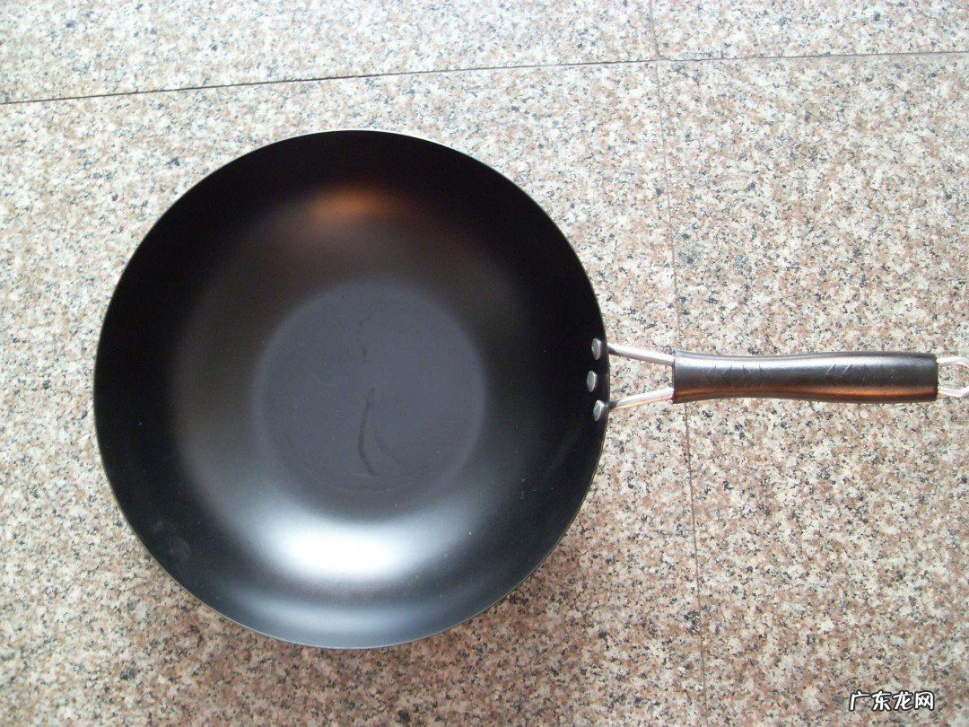 粘锅容易糊怎么处理