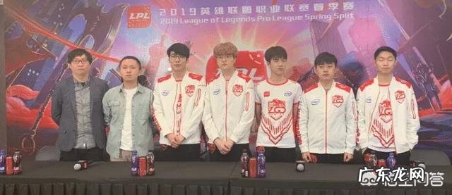 LPL赛区“尴尬一幕”,Condi采访时频频看向女主持,这个主持人如何呢?