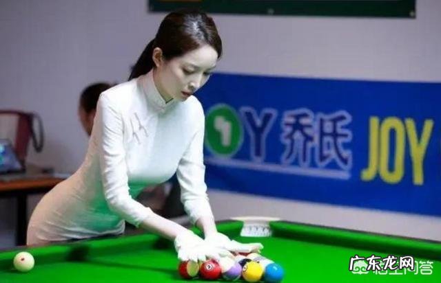 最近很火的台球裁判王钟瑶是什么来头?亨德利为什么夸她是大场面裁判?