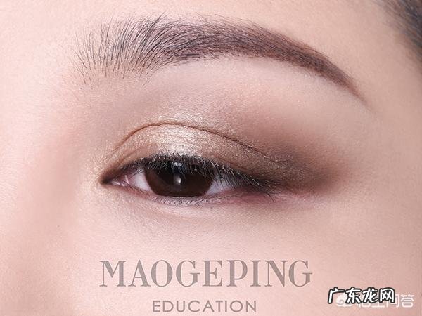 时尚烟熏妆适合化妆新手吗?化妆新手如何化好精致的烟熏眼妆?