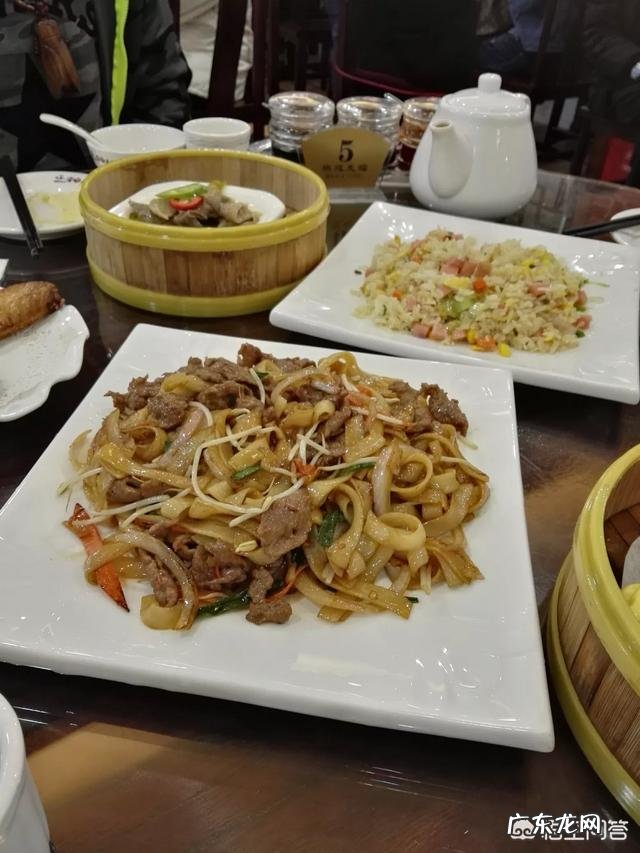 出去聚餐，吃什么比较好？有什么好的推荐吗？