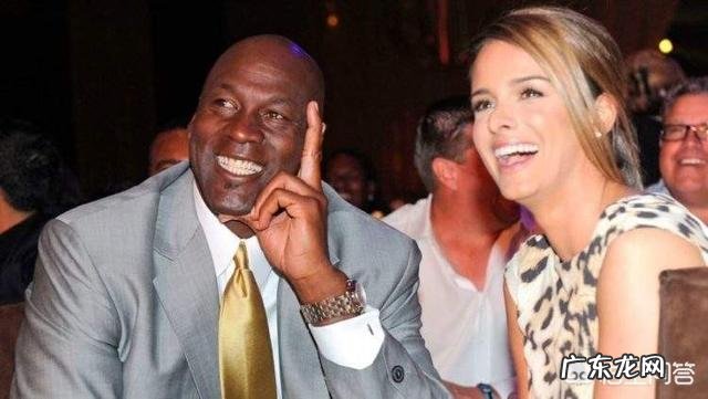 科比的妻子瓦妮莎是NBA中最美的吗？你怎么看？