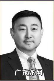 10号凌晨博纳影业集团副总裁黄巍坠楼身亡,发生什么了?