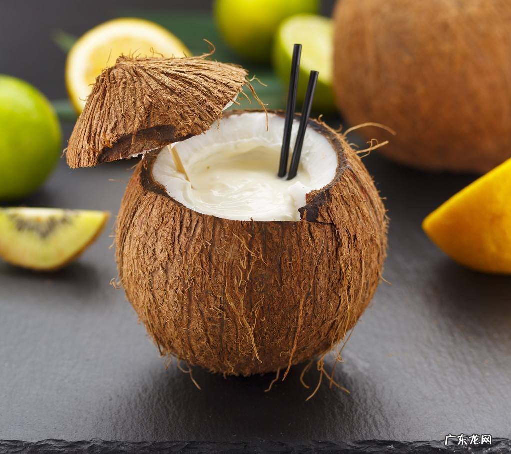 椰子剥开怎么吃