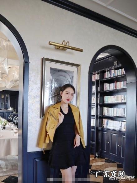 皮衣配什么衣服好看?