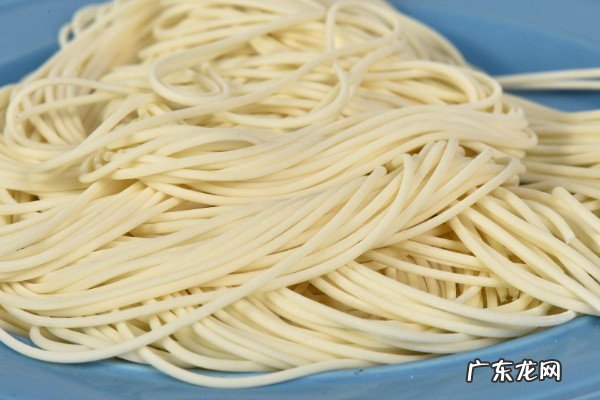 减肥挂面和碱水面哪个好