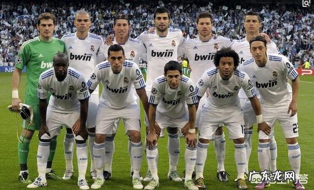 为什么皇马可以获得改制以来第一个卫冕冠军，而号称“宇宙队”的巴塞罗那却没有实现？