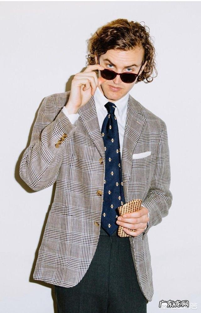 休闲西装，如何穿出男士魅力？