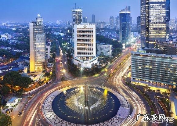 印尼的“雅加达”经济水平和国内的哪个城市相当？