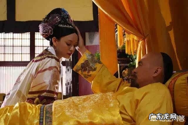 《甄嬛传》中皇上怎么被毒害的?