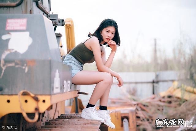 相机拍人像,怎样摆姿势最漂亮?