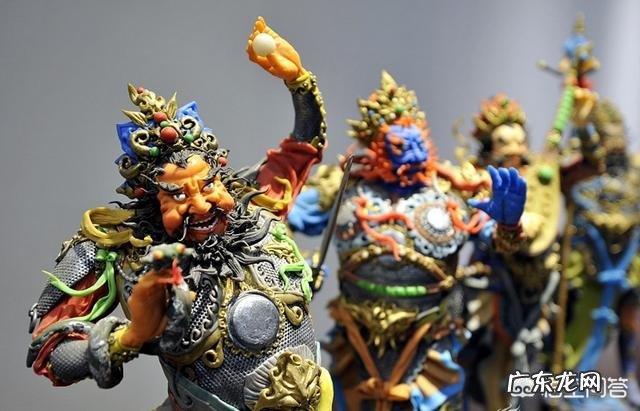 四大天王和魔家四将如何区分？