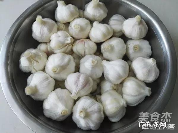 糖醋蒜该怎么做？