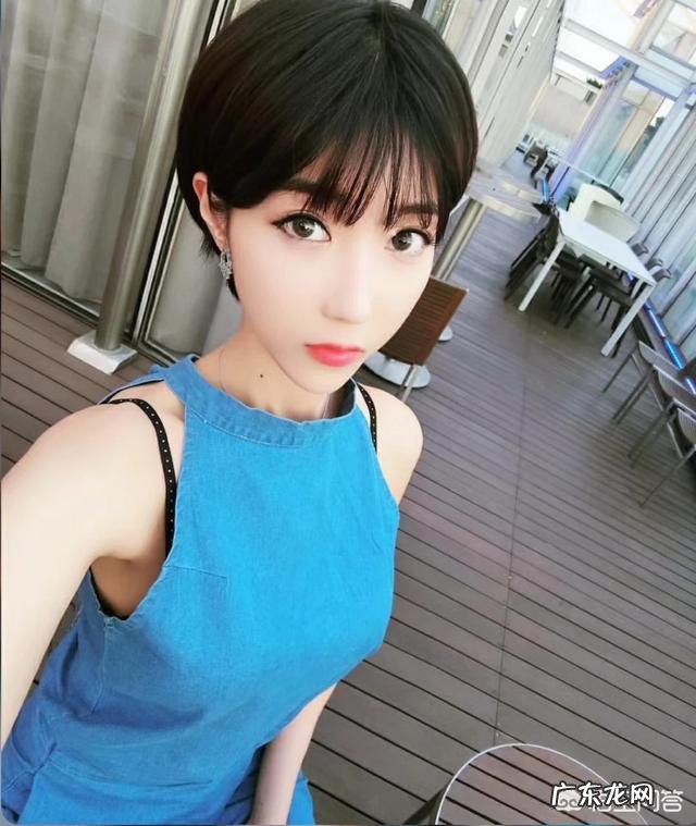 爱心形状的脸型适合什么刘海?适合长发还是短发?什么样的?