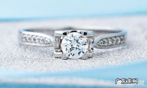 结婚首饰买那个品牌的比较好钻戒一定要买吗？