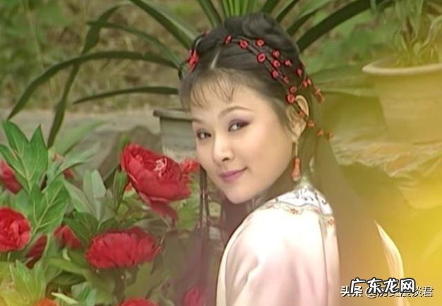 《康熙王朝》中，索额图收养朱三太子的女儿红玉，到底有何意图？对此你有何看法？