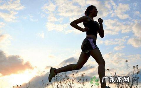 减脂期长时间处于能量赤字，减脂到瓶颈期，应该怎么办