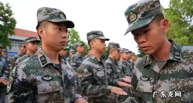当兵能把人锻炼成什么样,每天的生活是什么样的