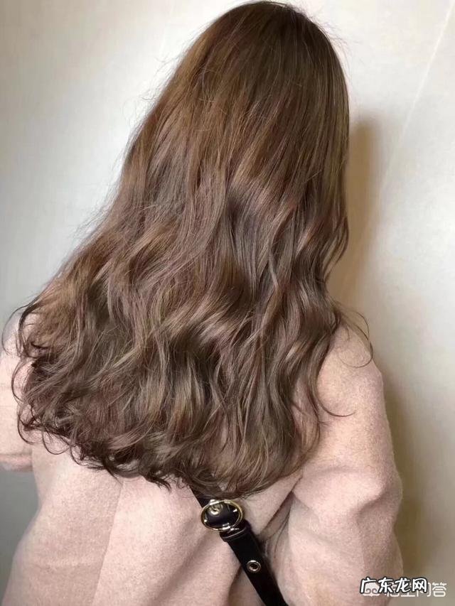 冷烫与热烫哪个对头发伤害更大？有什么科学依据吗？