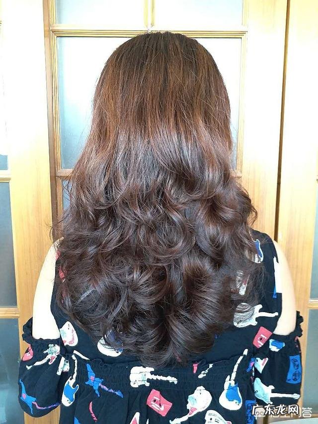 冷烫与热烫哪个对头发伤害更大？有什么科学依据吗？