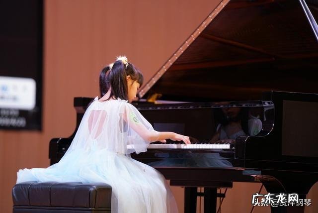 看到许多孩子在学钢琴,学钢琴很重要吗?不会钢琴会怎样?
