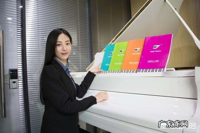 看到许多孩子在学钢琴,学钢琴很重要吗?不会钢琴会怎样?