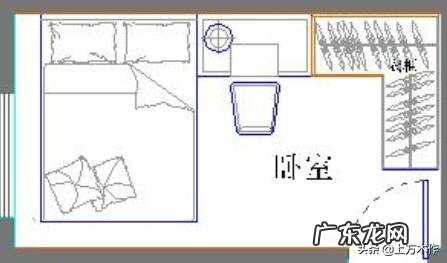 25㎡的卧室怎么同时拥有衣橱、书桌和各种大件家具而不突兀？