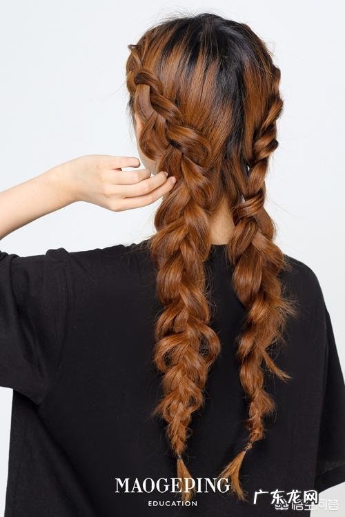 双麻花辫怎么扎好看？该怎么编？