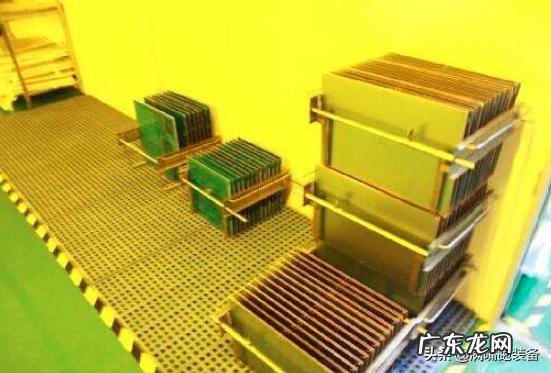 黑主板和绿主板有什么区别?