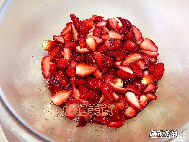 草莓大量上市了,想做草莓酱,怎么做?